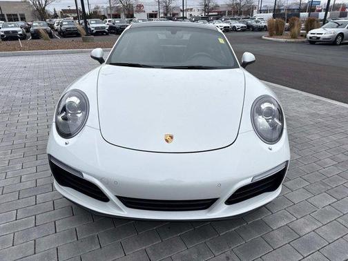 2017 Porsche 911 Carrera