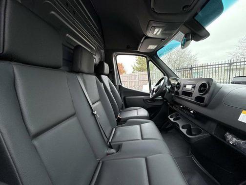 2026 Mercedes-Benz Sprinter 2500 High Roof