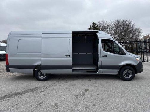 2026 Mercedes-Benz Sprinter 2500 High Roof