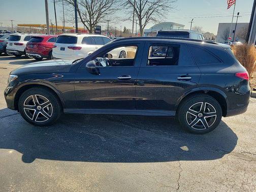 2025 Mercedes-Benz GLC 300 4MATIC