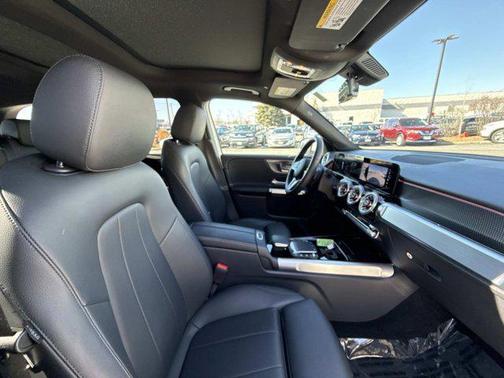 2022 Mercedes-Benz GLB 250 4MATIC