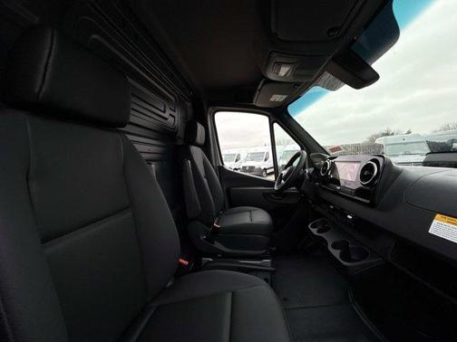 2026 Mercedes-Benz Sprinter 2500 Standard Roof