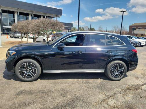2025 Mercedes-Benz GLC 350e Base