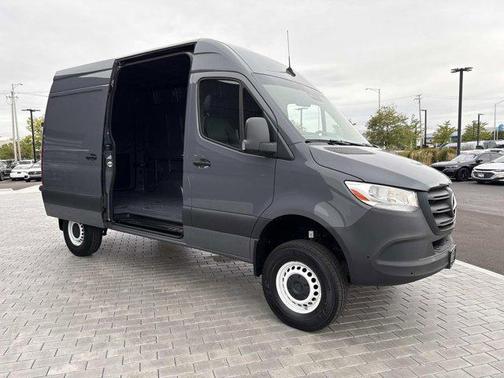 2024 Mercedes-Benz Sprinter 2500 Standard Roof