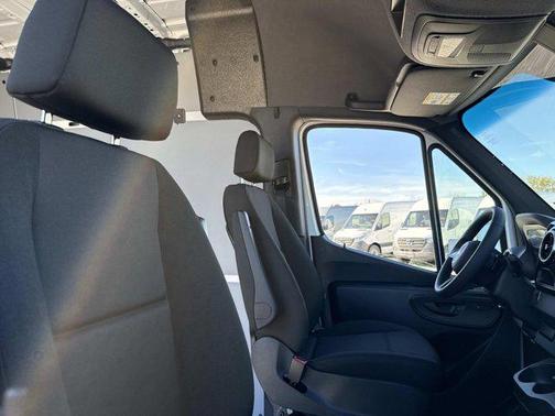 2026 Mercedes-Benz Sprinter 2500 Standard Roof