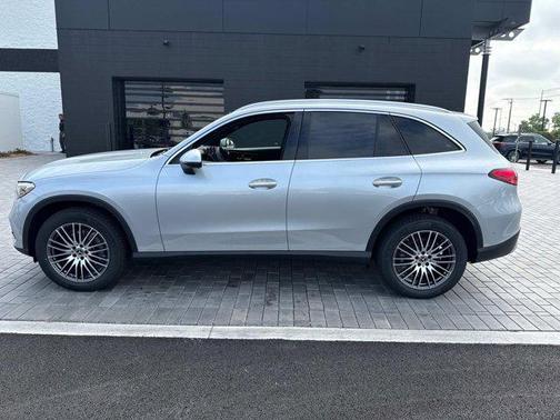 2025 Mercedes-Benz GLC 300 4MATIC