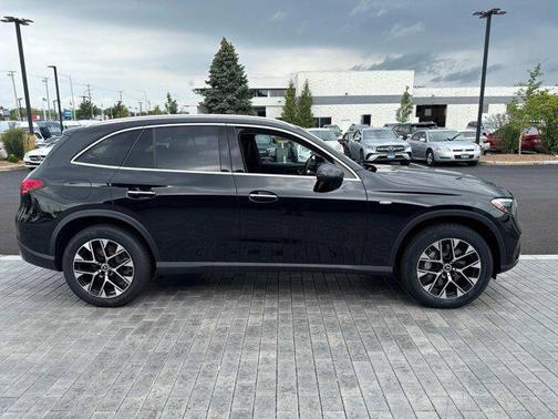 2025 Mercedes-Benz GLC 350e Base