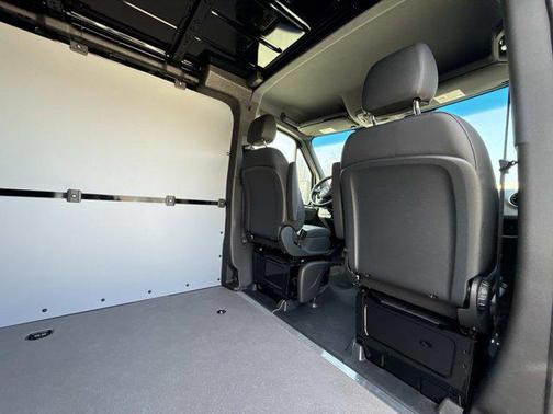 2026 Mercedes-Benz Sprinter 2500 Standard Roof