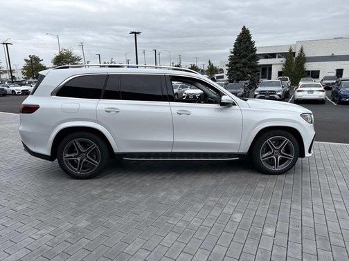 2026 Mercedes-Benz GLS 450 4MATIC