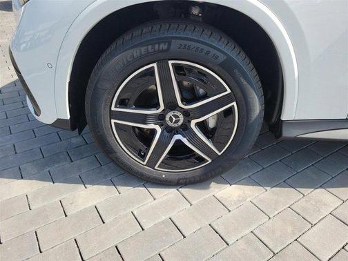 2025 Mercedes-Benz GLC 300 4MATIC Coupe