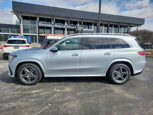 2025 Mercedes-Benz GLS 450 4MATIC