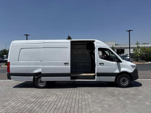 Arctic White 2025 Mercedes-Benz Sprinter 2500 High Roof