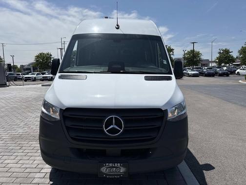 Arctic White 2025 Mercedes-Benz Sprinter 2500 High Roof