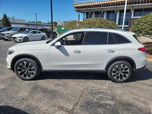 2025 Mercedes-Benz GLC 350e Base