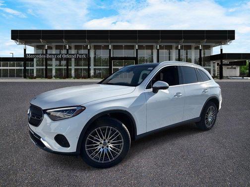 2026 Mercedes-Benz GLC 300 4MATIC