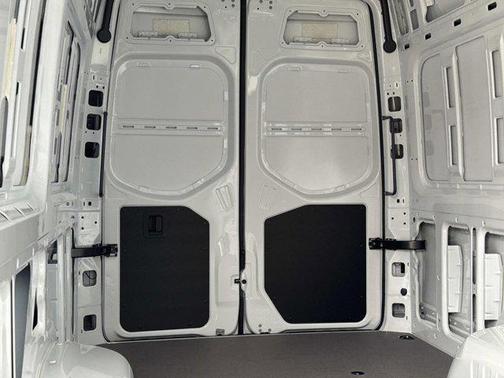Arctic White 2025 Mercedes-Benz Sprinter 3500 High Roof