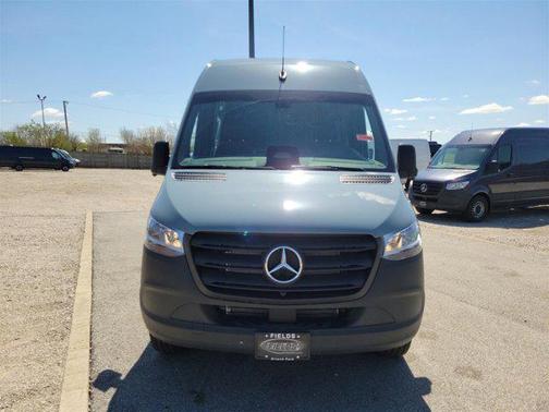 2025 Mercedes-Benz Sprinter 2500 Standard Roof