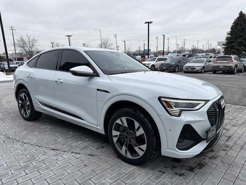 2022 Audi e-tron Sportback S line Premium