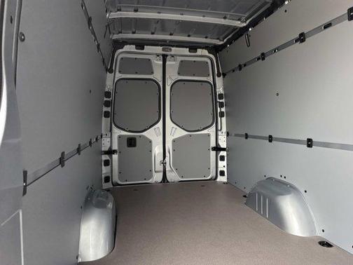 2026 Mercedes-Benz Sprinter 2500 High Roof
