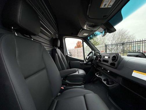 2026 Mercedes-Benz Sprinter 2500 High Roof