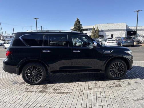 2024 INFINITI QX80 SENSORY AWD