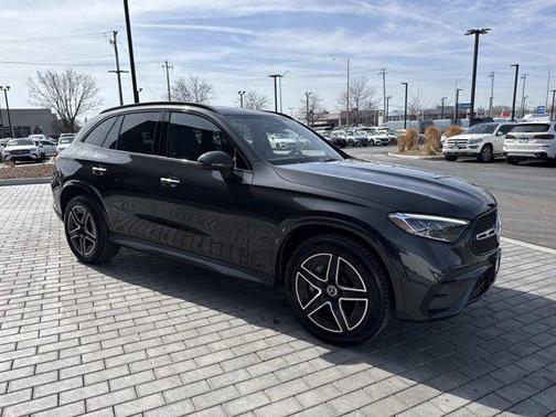 2025 Mercedes-Benz GLC 300 4MATIC