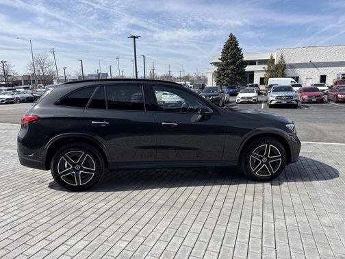 2025 Mercedes-Benz GLC 300 4MATIC