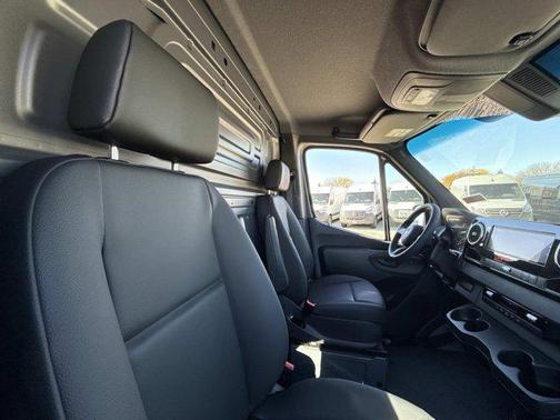 2026 Mercedes-Benz Sprinter 2500 Standard Roof
