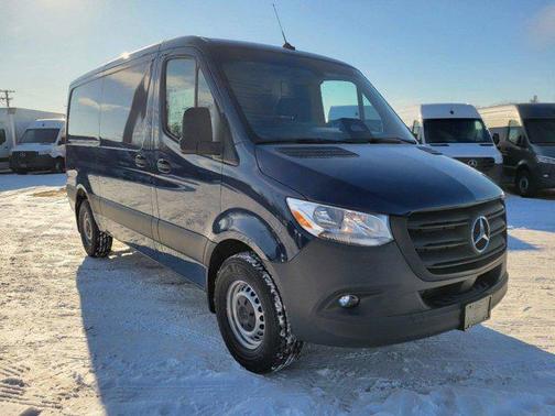 2025 Mercedes-Benz Sprinter 2500 Standard Roof