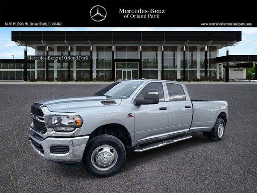 2024 RAM 3500 Tradesman Crew Cab 4x4 8' Box