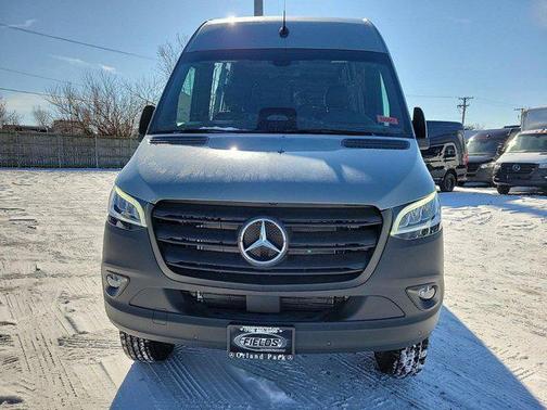 2025 Mercedes-Benz Sprinter 2500 Standard Roof