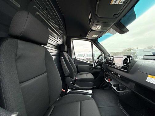 2026 Mercedes-Benz Sprinter 2500 Standard Roof