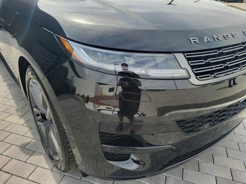 2023 Land Rover Range Rover Sport SE