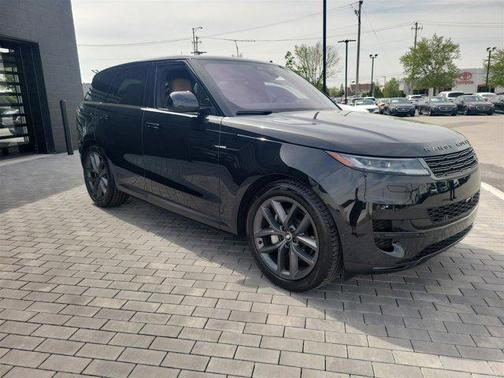 2023 Land Rover Range Rover Sport SE