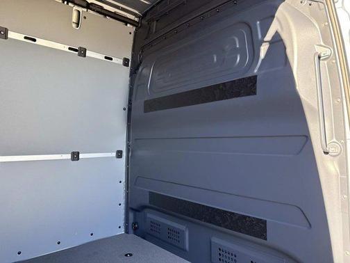 2025 Mercedes-Benz Sprinter 2500 High Roof