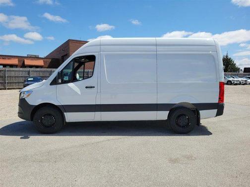 2025 Mercedes-Benz Sprinter 2500 Standard Roof