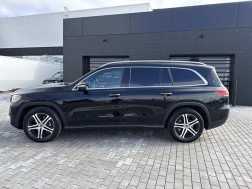 2023 Mercedes-Benz GLS 450 4MATIC