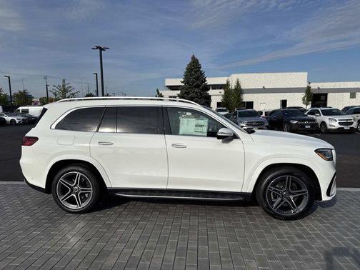 2026 Mercedes-Benz GLS 450 4MATIC