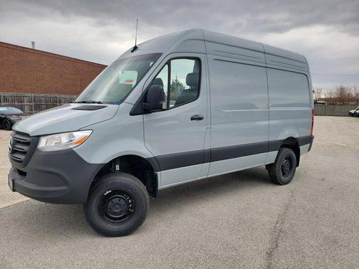 2025 Mercedes-Benz Sprinter 2500 Standard Roof