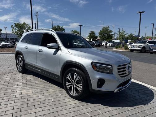 Cirrus Silver Metallic 2026 Mercedes-Benz GLB 250 4MATIC