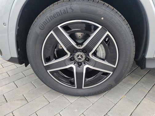 2025 Mercedes-Benz GLC 350e Base