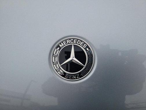 2025 Mercedes-Benz GLC 350e Base