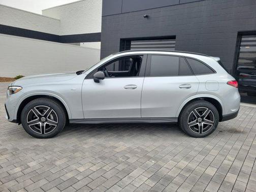 2025 Mercedes-Benz GLC 350e Base