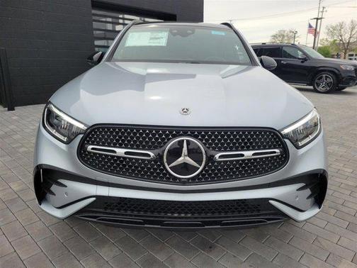 2025 Mercedes-Benz GLC 350e Base