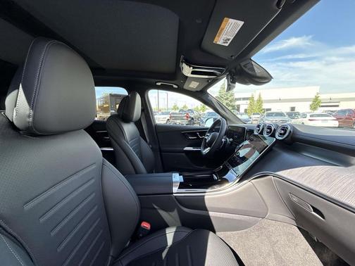 Graphite Grey Metallic 2026 Mercedes-Benz GLC 300 4MATIC