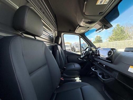 2026 Mercedes-Benz Sprinter 2500 High Roof