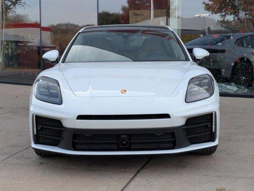 2026 Porsche Panamera RWD