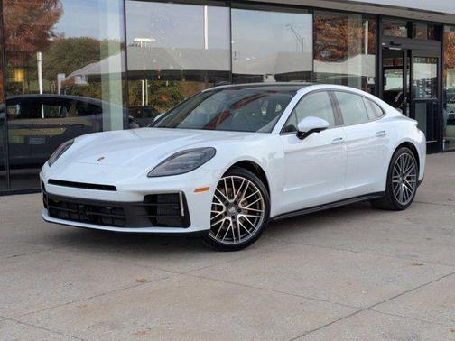 2026 Porsche Panamera RWD