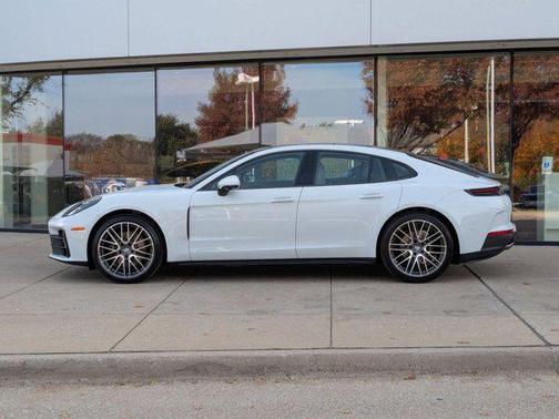 2026 Porsche Panamera RWD