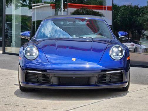 2021 Porsche 911 Carrera